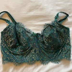 Emerald green VS lace bra NWT